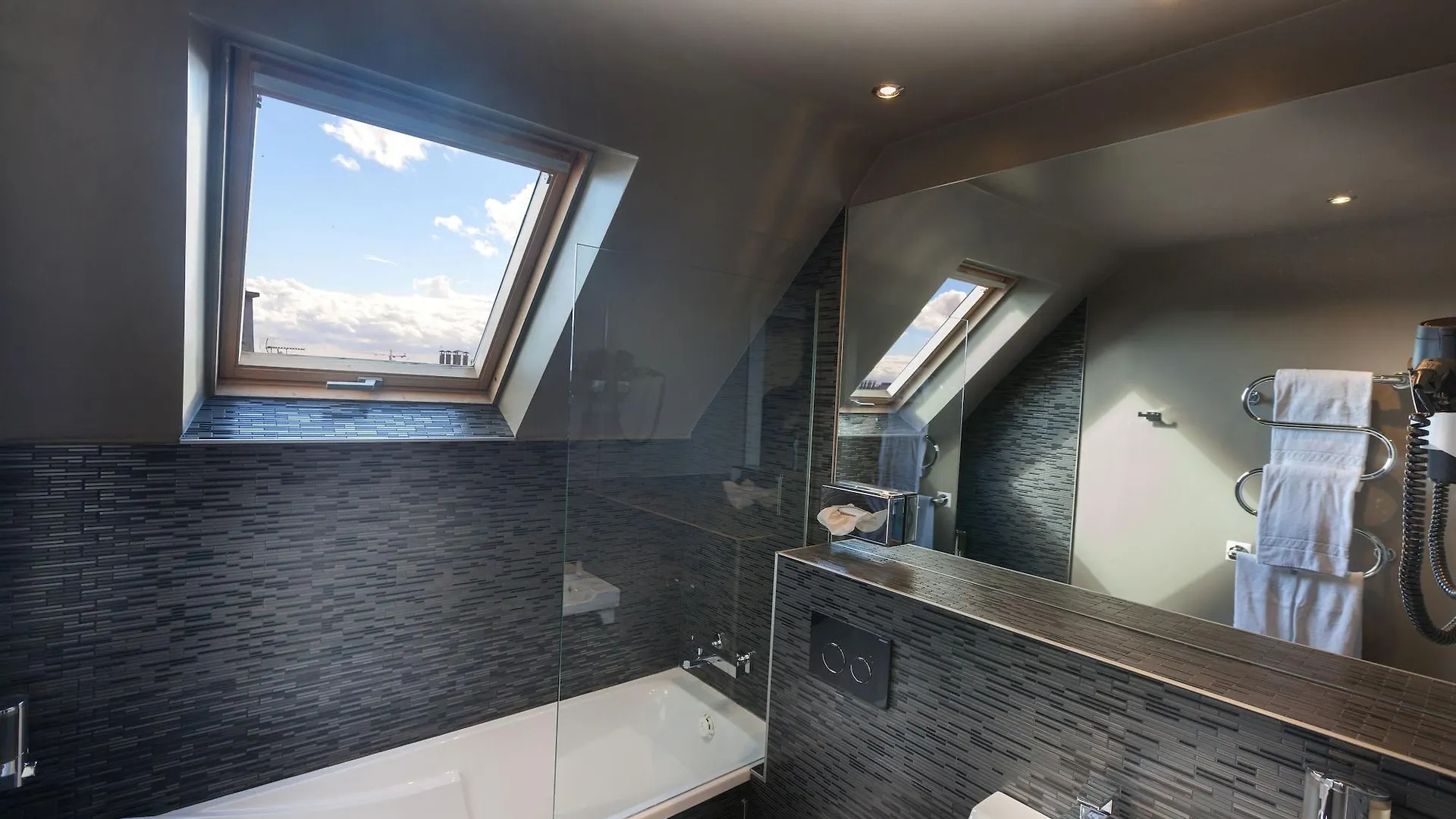 Helussi 3* Paris