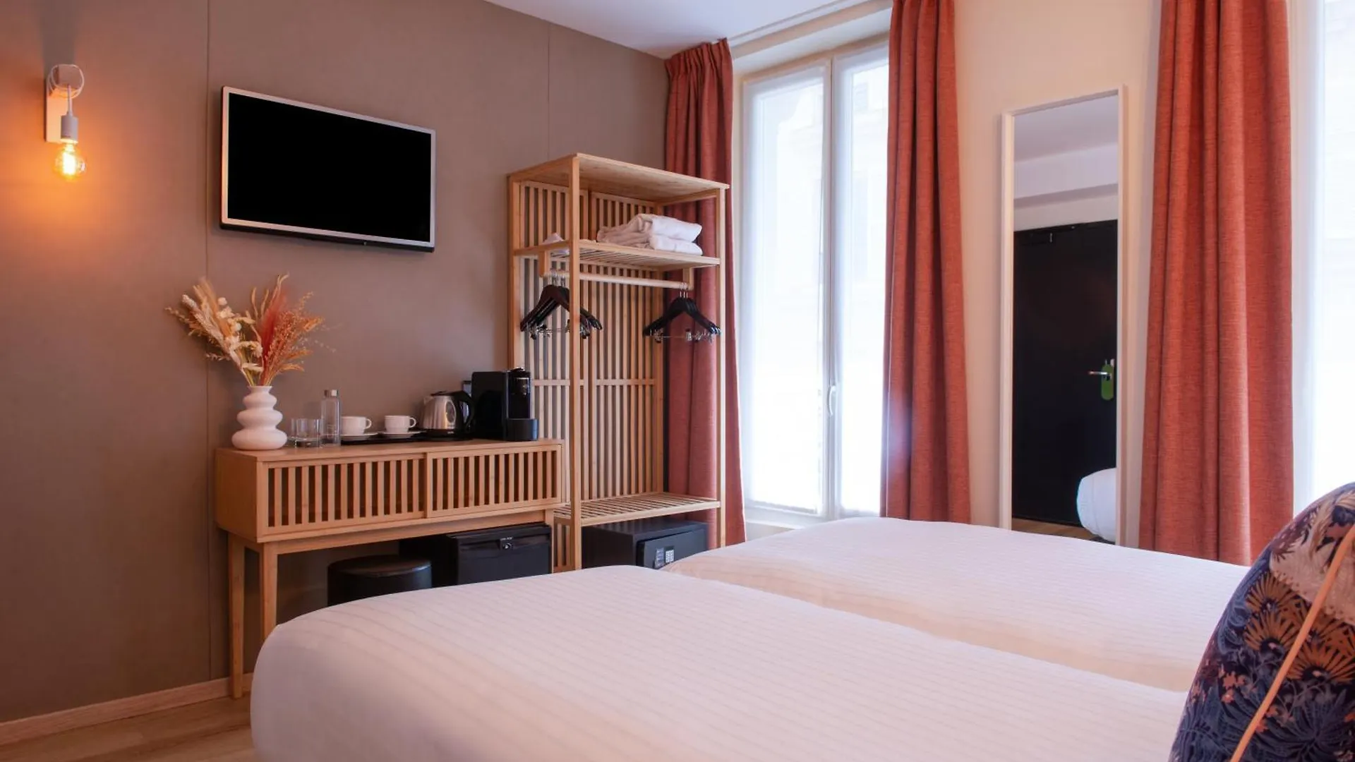 Helussi 3* Paris