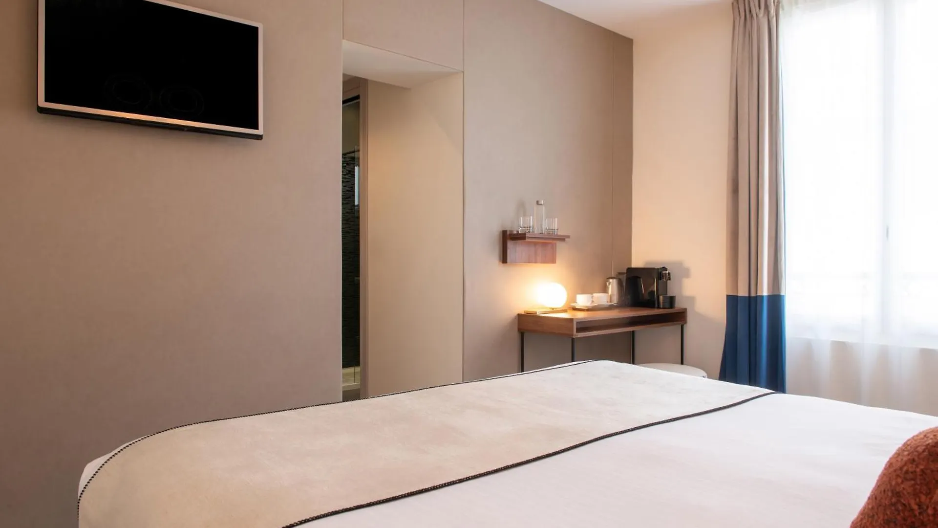 Helussi Hotel 3*