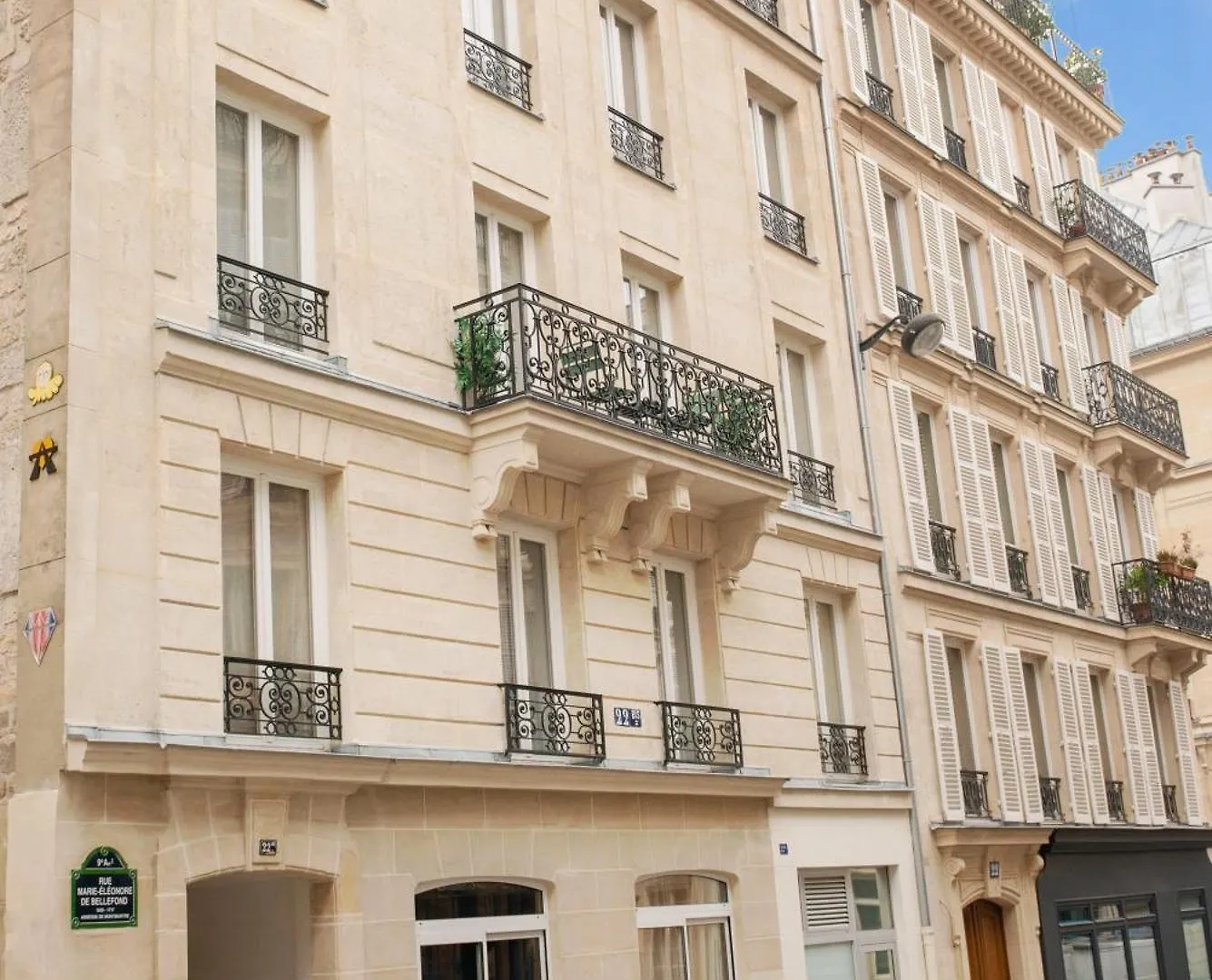 Helussi Paris