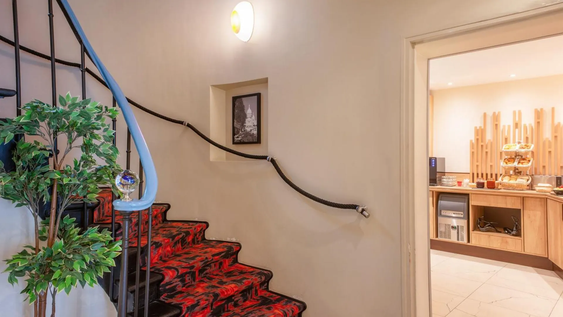 Otel Helussi