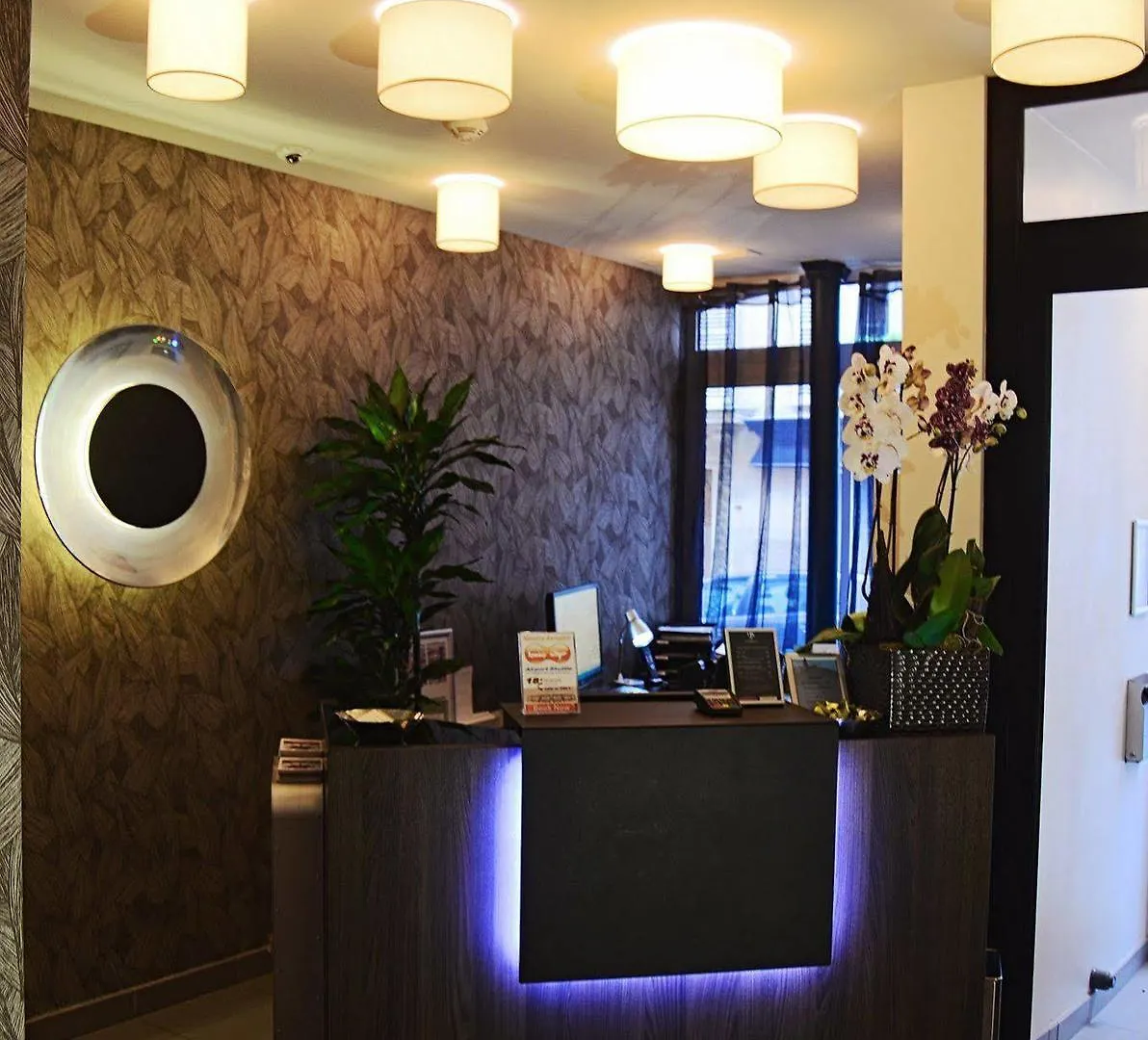Helussi Hotel 3*